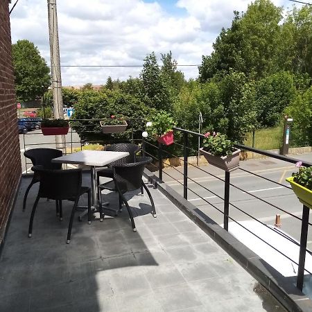 Duplex Agreable Et Spacieux 3 Chb Dont 1 Communicante Vendeville Exteriör bild